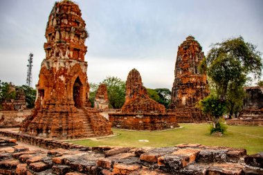 Wat Mahathat Tapınağı 'nın taş kalıntıları, Ayutthaya, Tayland