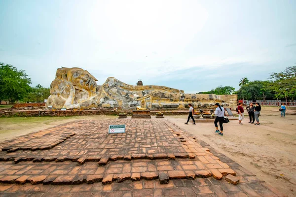 Tayland Ayutthaya Wat Lokayasutharam Tapınağı — Stok fotoğraf