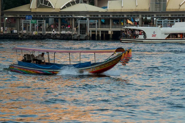 Tailândia Banguecoque Rio Chao Phraya — Fotografia de Stock