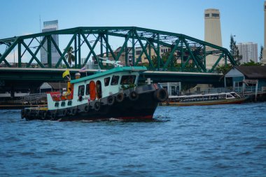 Tayland. Bangkok 'ta. Chao Phraya Nehri 'nin güzel manzarası.