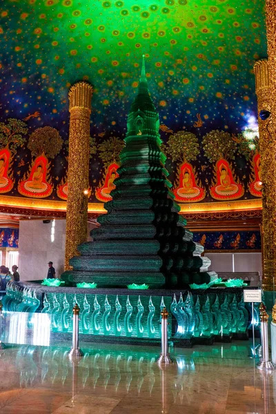 Wat Paknam Bhasicharoen寺 — 图库照片