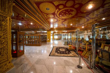 Tayland. Bangkok 'ta. Wat Paknam Bhasicharoen Tapınağı