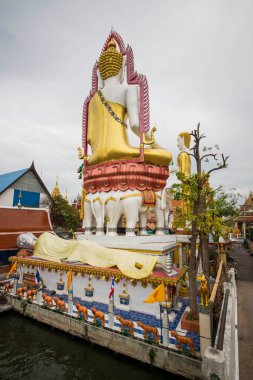 Tayland. Bangkok 'ta. Wat Paknam Bhasicharoen Tapınağı
