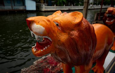 Tayland. Bangkok 'ta. Wat Paknam Bhasicharoen Tapınağı