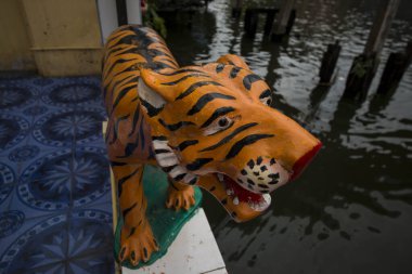 Tayland. Bangkok 'ta. Wat Paknam Bhasicharoen Tapınağı