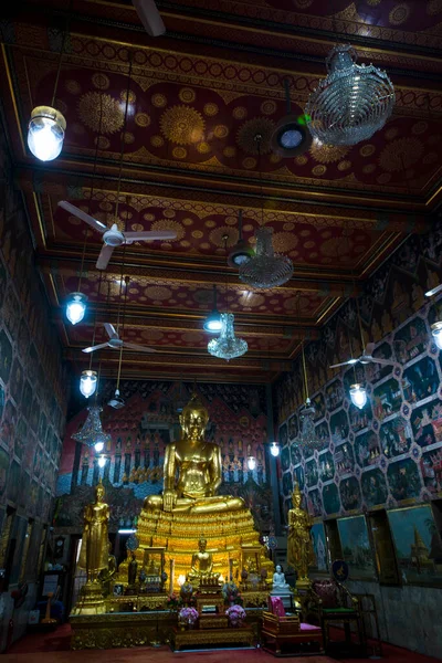 Wat Paknam Bhasicharoen寺 — 图库照片