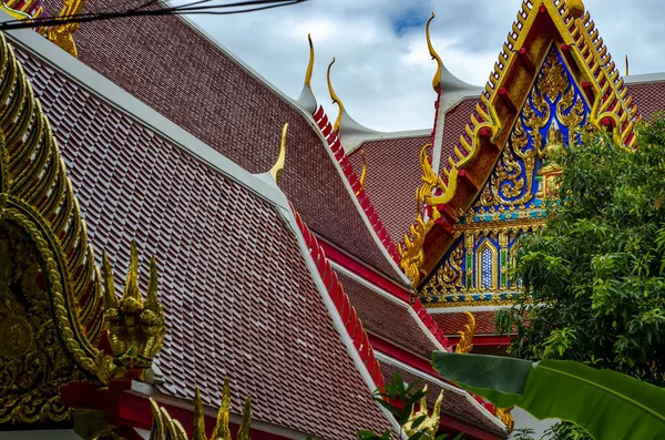 Wat Paknam Bhasicharoen寺 — 图库照片