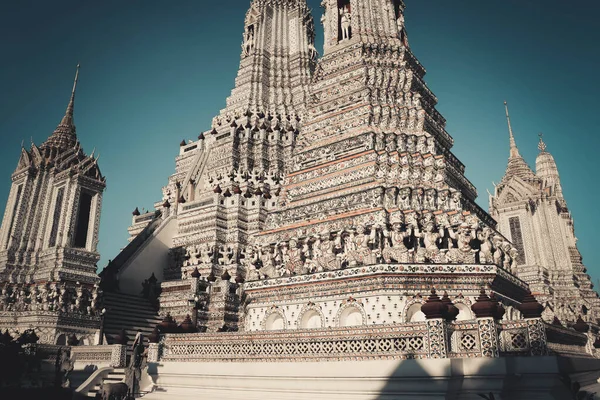Low Angle View Wat Arun Temple Bangkok Thailand — Stock Photo, Image