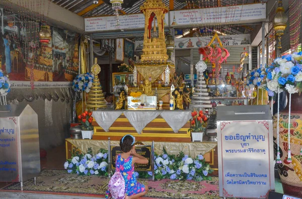Thailand Bangkok Wat Traimit Tempel — Stockfoto
