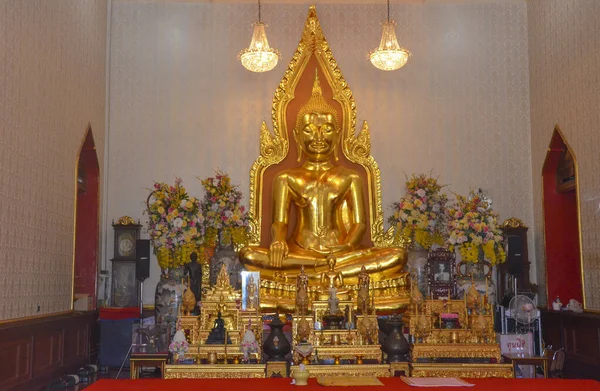 Tailandia Bangkok Templo Wat Traimit — Foto de Stock