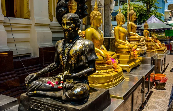 Thajsko Bangkok Wat Traimit Temple — Stock fotografie