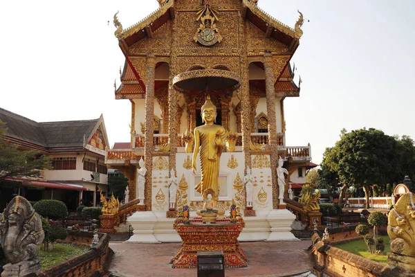 Thaiföld Chiang Mai Vagyok Egy Városi Buddhista Templom — Stock Fotó