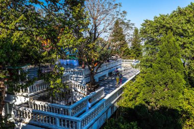 Tayland. Chiang Mai. Wat Doi Suthep tapınağının manzarası..