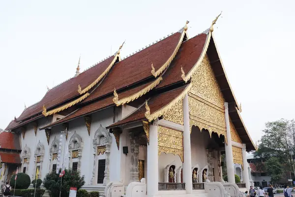 Ταϊλάνδη Τσιάνγκ Μάι Μια Θέα Του Wat Chedi Luang Ναού — Φωτογραφία Αρχείου