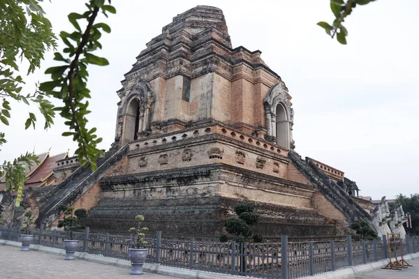 チェンマイ ワットチェディルアンパバーン寺院の眺め — ストック写真