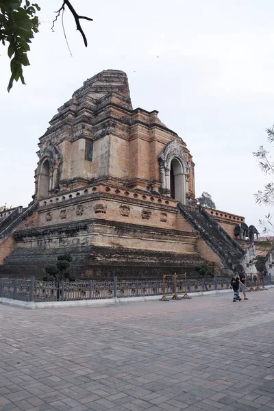 Tailândia Chiang Mai Uma Vista Templo Wat Chedi Luang — Fotografia de Stock