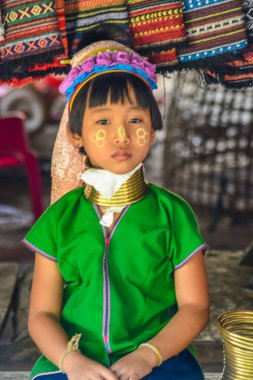 Tayland. Chiang Mai. Zürafalar Kadın Köyü