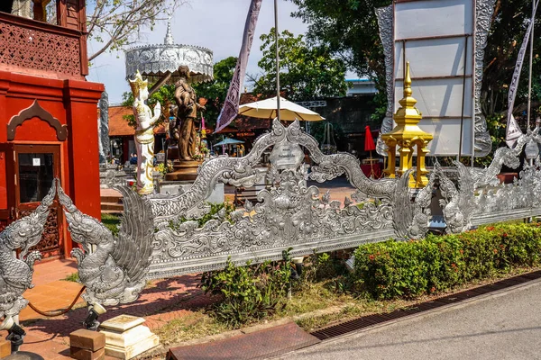 Tailândia Chiang Mai Uma Vista Wat Sri Suphan Templo Prata — Fotografia de Stock