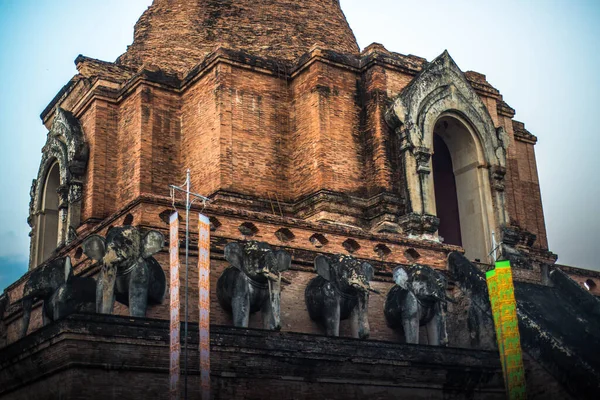 Thailand Chiang Mai Wat Chedi Luang Temple — Stock Photo, Image