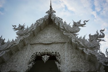 Tayland. Chiang Rai. Beyaz Tapınak