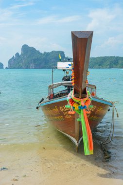 Tayland. Phi Phi Adası 'nın güzel bir manzarası. 