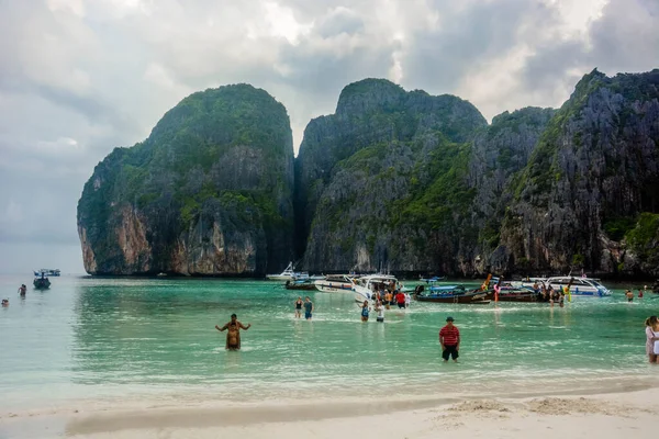 菲菲岛上美丽的风景 — 图库照片