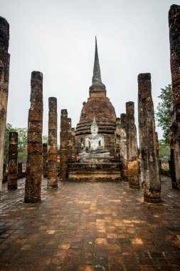 Tayland. Sukhothai. Şehrin güzel manzarası Tarihi Park.