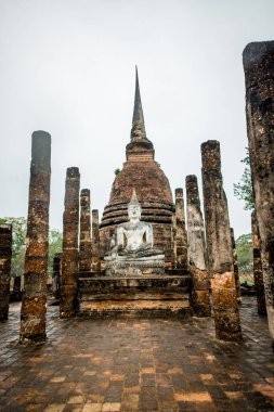 Tayland. Sukhothai. Şehrin güzel manzarası Tarihi Park.