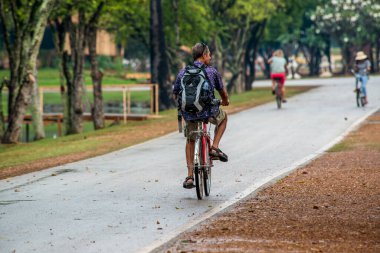 Tayland. Sukhothai. Şehrin güzel manzarası Tarihi Park.