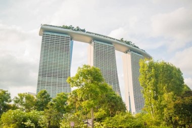 Singapur. Marina Körfezi Kumları manzarası