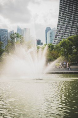 Singapur. Marina Körfezi Kumları manzarası