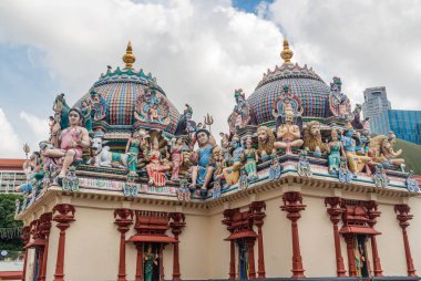 Singapur. Sri Mariamman Tapınağı manzarası