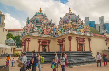 Singapur. Sri Mariamman Tapınağı manzarası