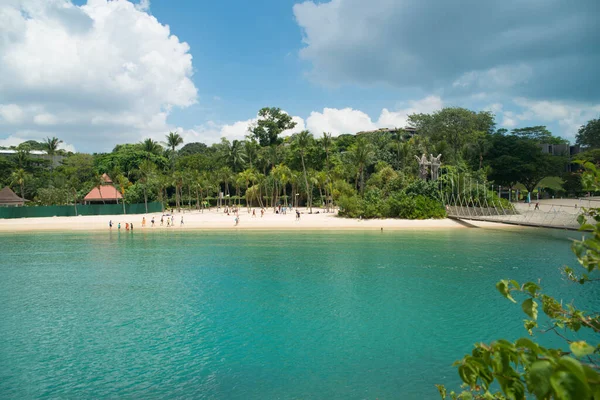 Turistas Descansando Cerca Del Mar Isla Sentosa Singapur — Foto de Stock