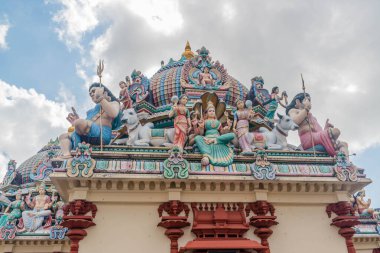 Singapur. Sri Mariamman Tapınağı manzarası