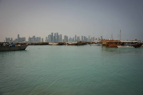 Qatar Doha Utsikt Över Staden Och Turister — Stockfoto