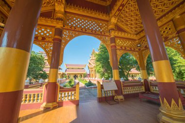 Myanmar. Bagan. Altın Saray manzarası.