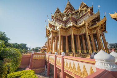Myanmar. Bagan. Altın Saray manzarası.