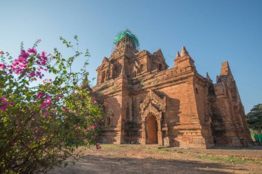 Myanmar. Bagan. Şehir tapınaklarının güzel manzarası.