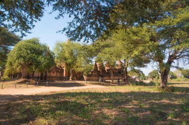 Myanmar. Bagan. Şehir tapınaklarının güzel manzarası.