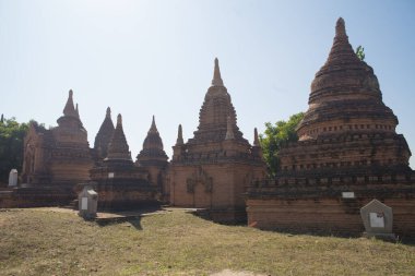Myanmar. Bagan. Şehir tapınaklarının güzel manzarası.