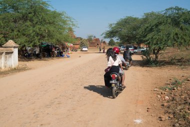 Myanmar. Bagan. Şehir tapınaklarının güzel manzarası.