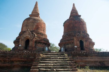Myanmar. Bagan. Şehir tapınaklarının güzel manzarası.