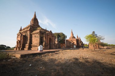 Myanmar. Bagan. Şehir tapınaklarının güzel manzarası.