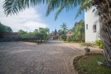 Myanmar. Bagan. İnanılmaz Bagan Resort Oteli.