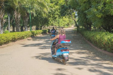Myanmar. Bagan. İnanılmaz Bagan Resort Oteli