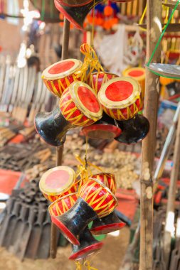 Myanmar. Bagan. Güzel bir şehir manzarası ve yerel halk..