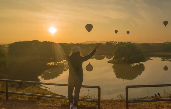 Myanmar Poganinie Piękny Widok Balonów Mieście Wschodzie Słońca — Zdjęcie stockowe