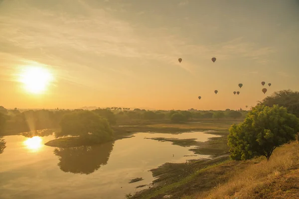 Myanmar Bagan Uma Bela Vista Dos Balões Nascer Sol Cidade — Fotografia de Stock