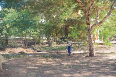 Myanmar. Bagan. Güzel bir şehir manzarası ve yerel halk..